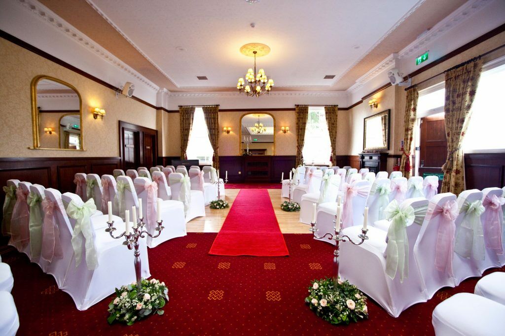 אסק Three Salmons Hotel מראה חיצוני תמונה